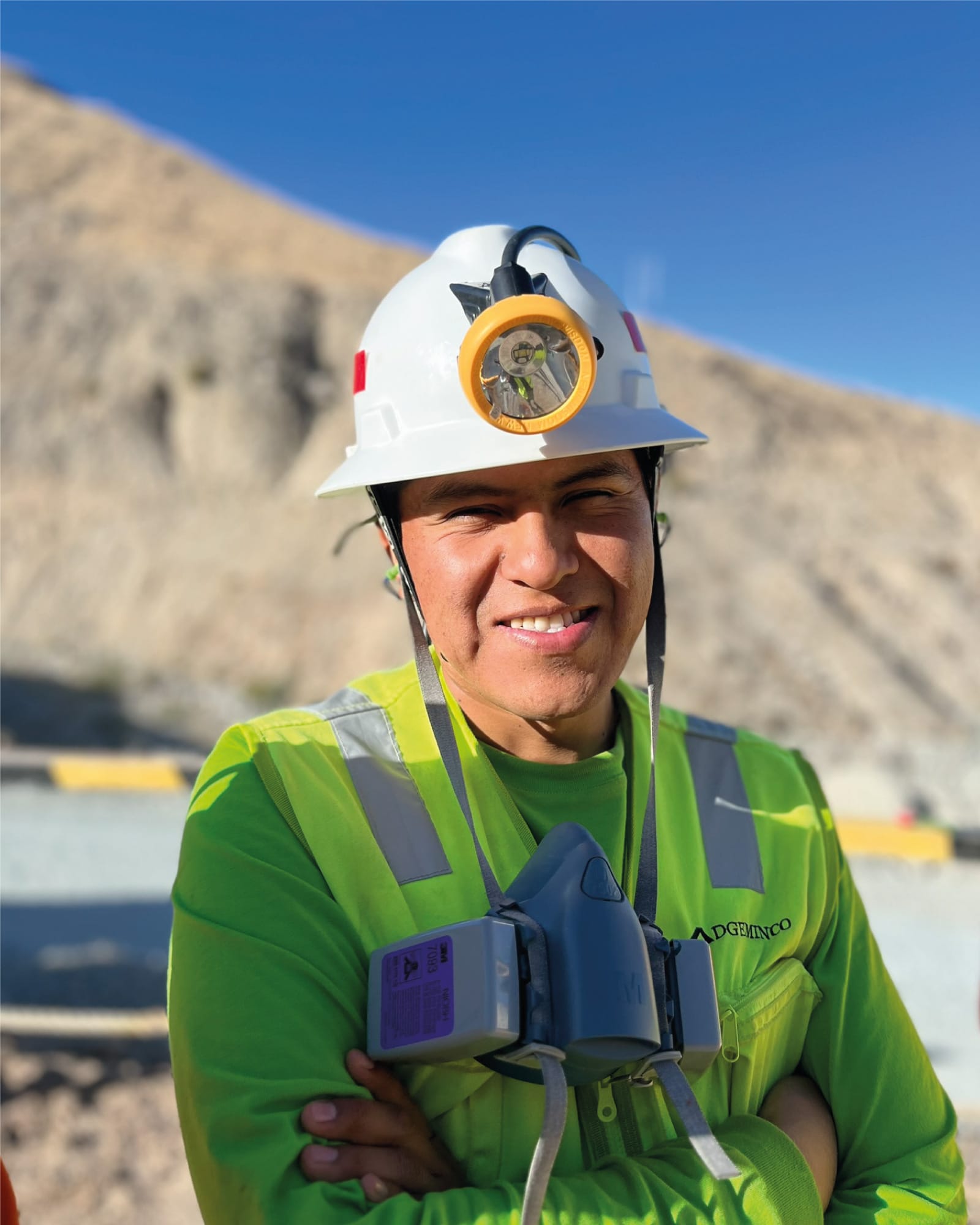 Equipo de Adgeminco en operación minera